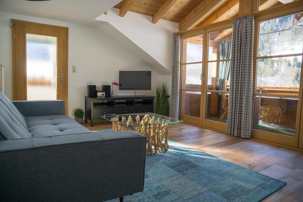 Geigers Ferienhaus Tiefenbach bei Oberstdorf Luaran gambar