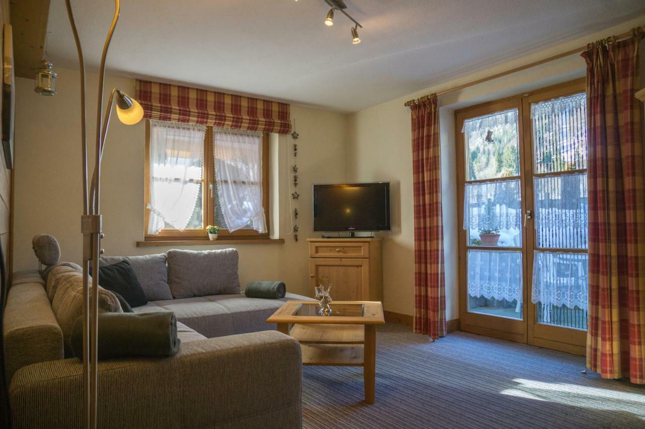 Geigers Ferienhaus Tiefenbach bei Oberstdorf Luaran gambar