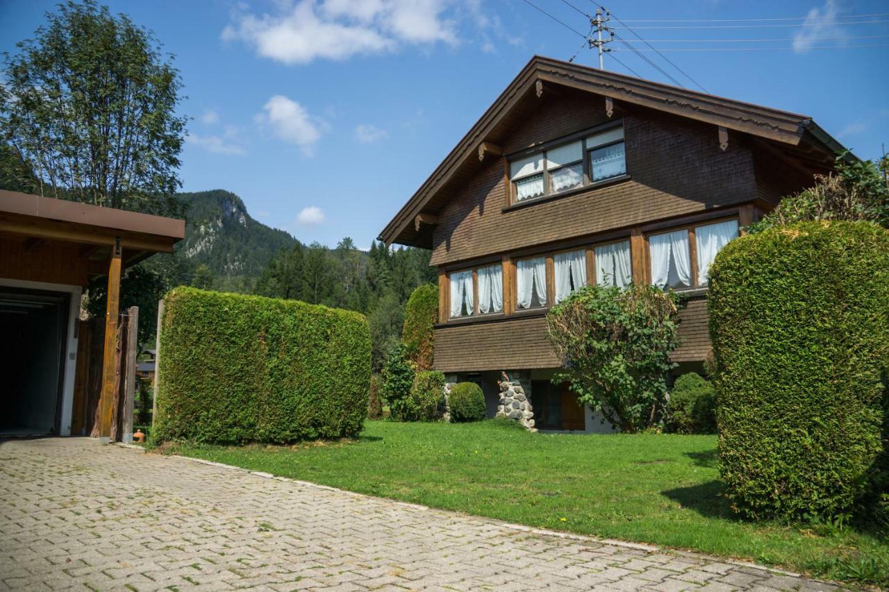 Geigers Ferienhaus Tiefenbach bei Oberstdorf Luaran gambar