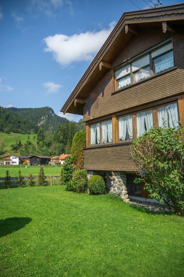 Geigers Ferienhaus Tiefenbach bei Oberstdorf Luaran gambar