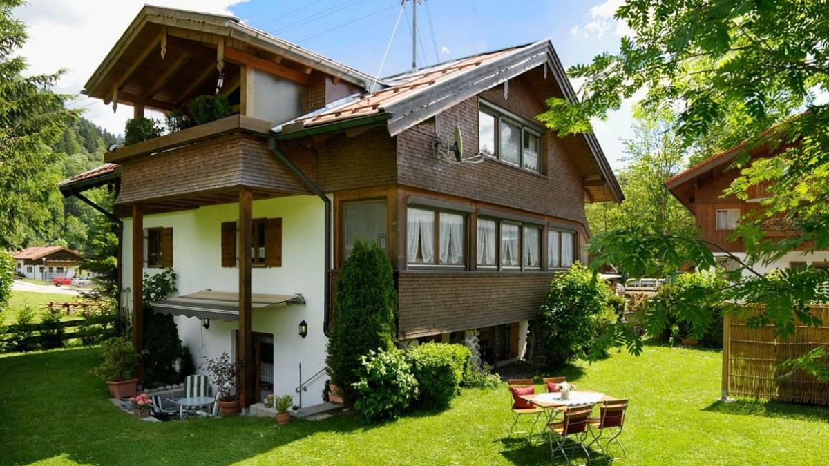 Geigers Ferienhaus Tiefenbach bei Oberstdorf Luaran gambar
